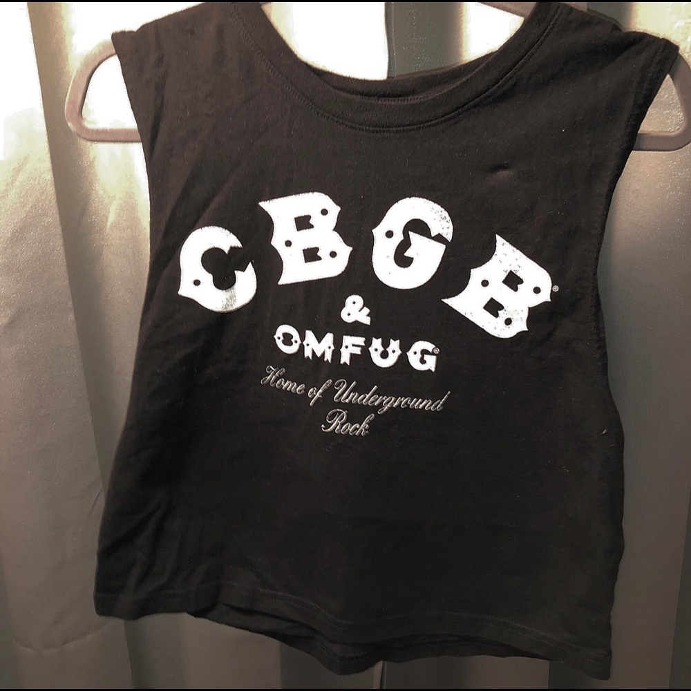 Graphic tee
